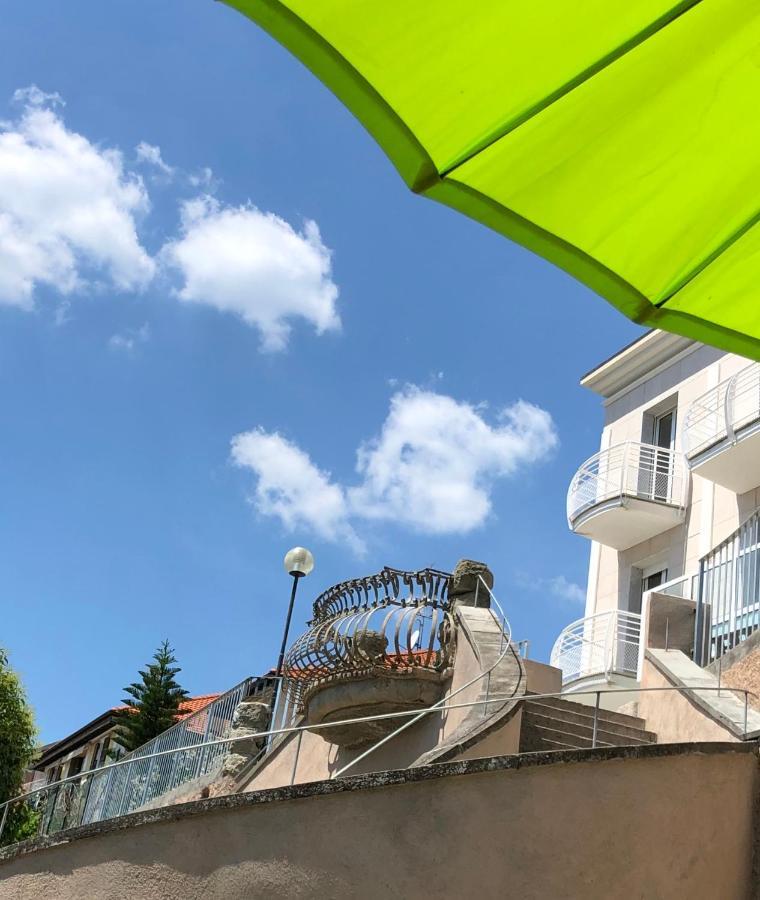 Mh Hotel Varraze Exterior foto