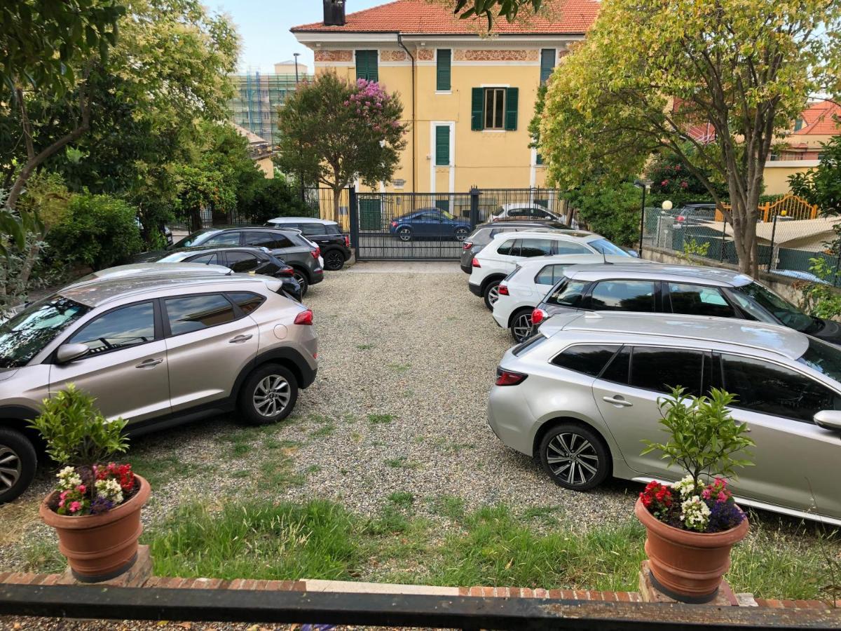 Mh Hotel Varraze Exterior foto